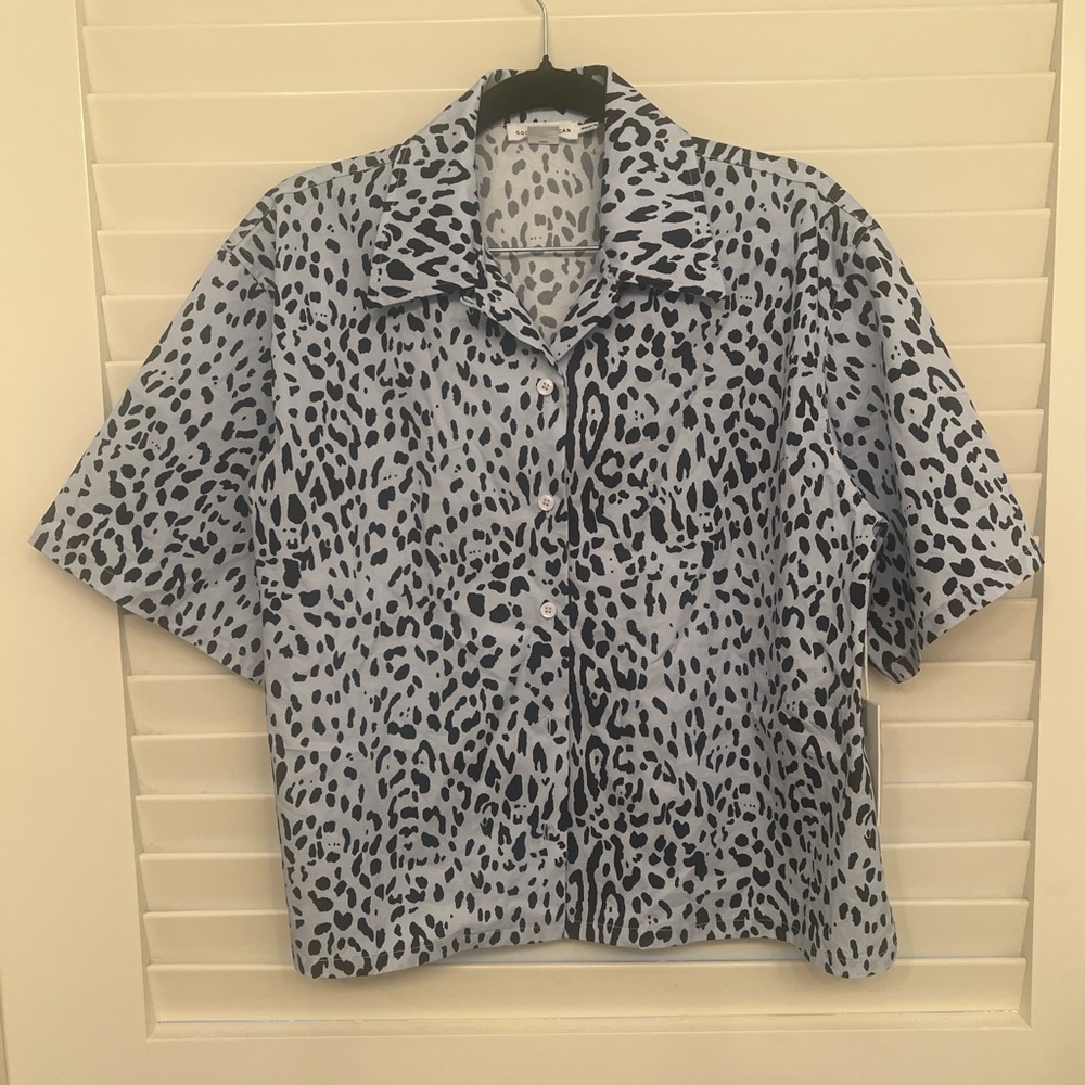 Good American cheetah print button up
